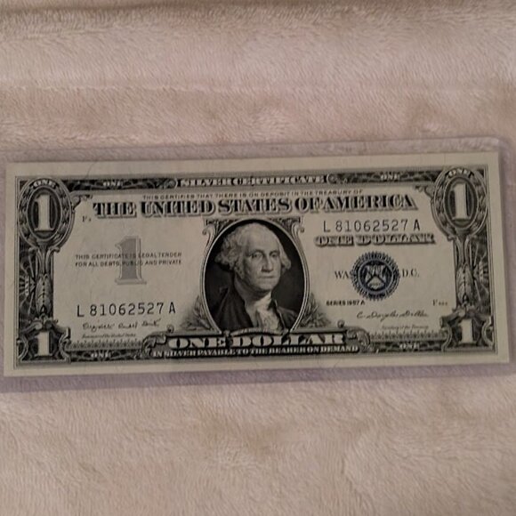 O1 1957A $1 SILVER CERTIFICATE - Picture 1 of 2